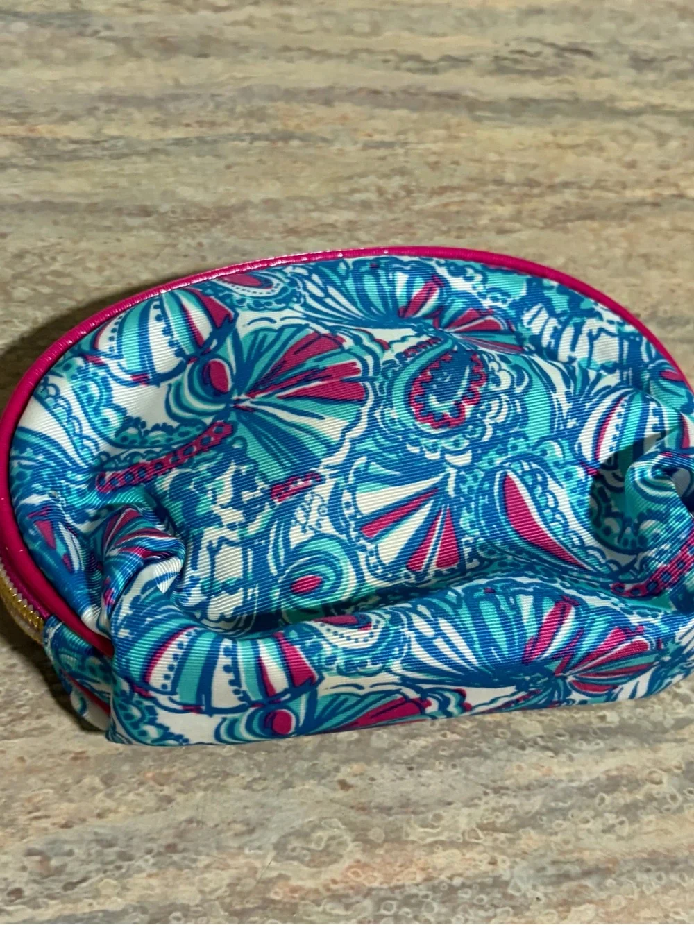 Lilly Pulitzer Pink Turquoise Patterned Cosmetic Pouch with Pineapple Zipper tag